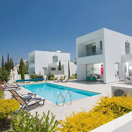 The Complete Guide To Renting Your Exclusive Holiday In With Private Pool And Close To The Beach 1551 *