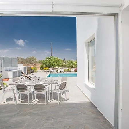 Βίλα The Complete Guide To Renting Your Exclusive Holiday In With Private Pool And Close To The Beach 1551 *