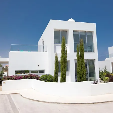 The Complete Guide To Renting Your Exclusive Holiday In With Private Pool And Close To The Beach 1551 Βίλα *