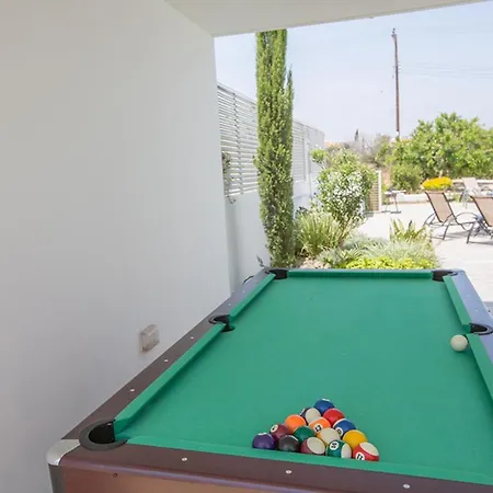 The Complete Guide To Renting Your Exclusive Holiday In With Private Pool And Close To The Beach 1551 Βίλα Πρωταράς