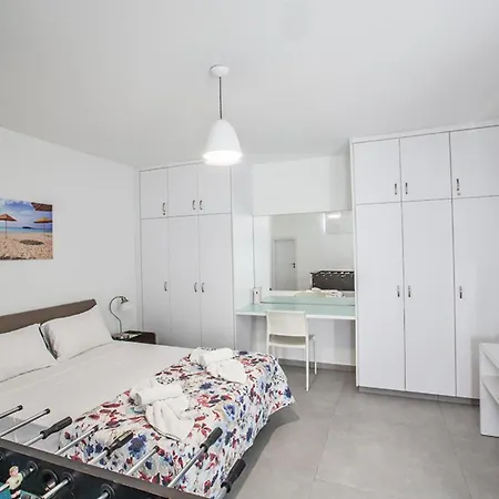 The Complete Guide To Renting Your Exclusive Holiday In With Private Pool And Close To The Beach 1551 *